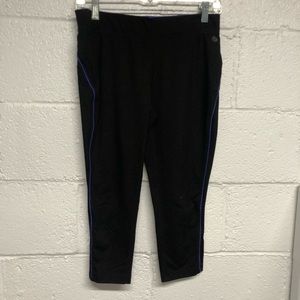 Tangerine Womens Cropped Athletic Leggings Black and Purple Small